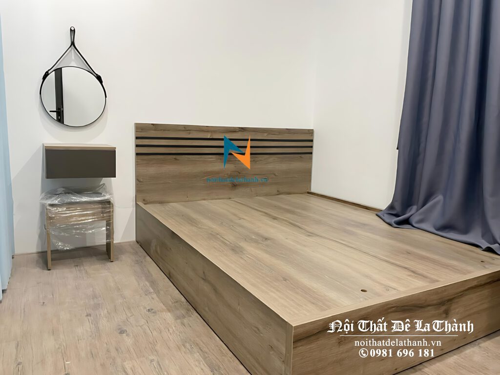 Ảnh thực tế chiếc giường 1m4x2m và bàn trang điểm treo 40cm dành cho chung cư mini
