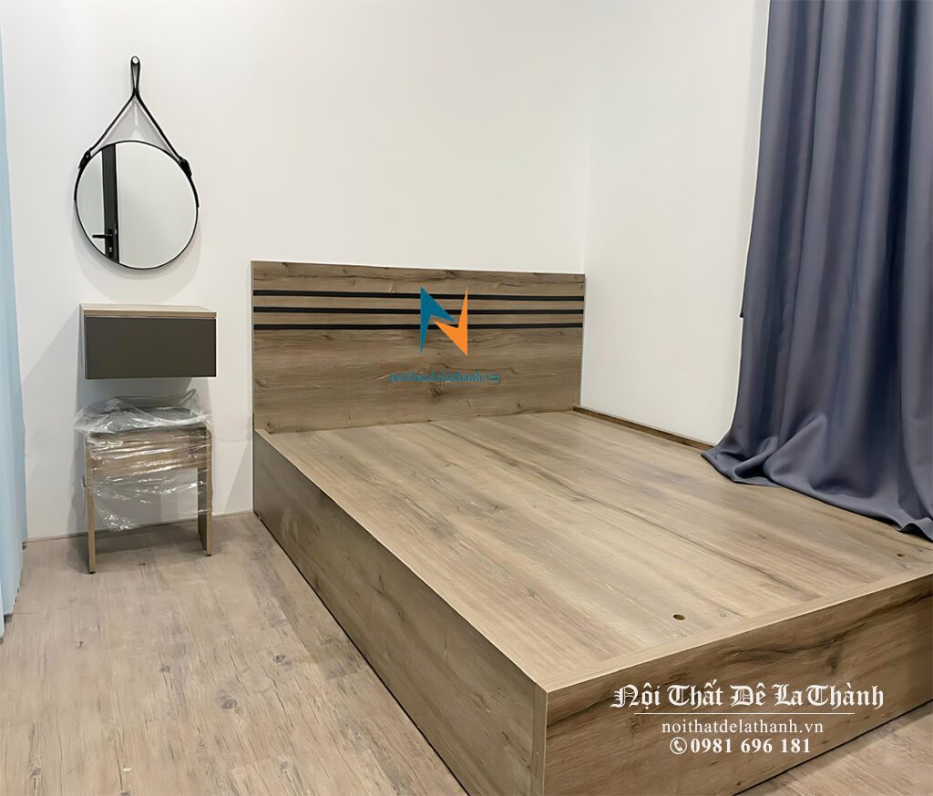 Ảnh thực tế chiếc giường 1m4x2m và bàn trang điểm treo 40cm dành cho chung cư mini