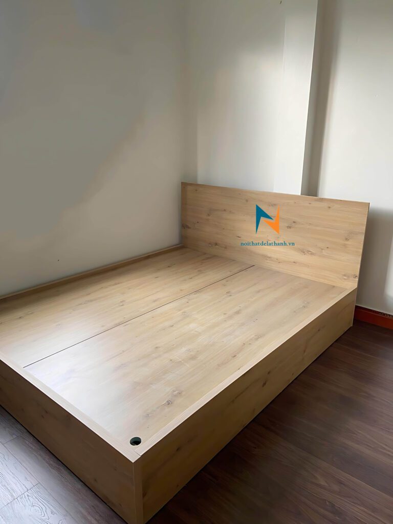 Chiếc giường ngủ giá rẻ 1m2x1m9 màu vàng nâu