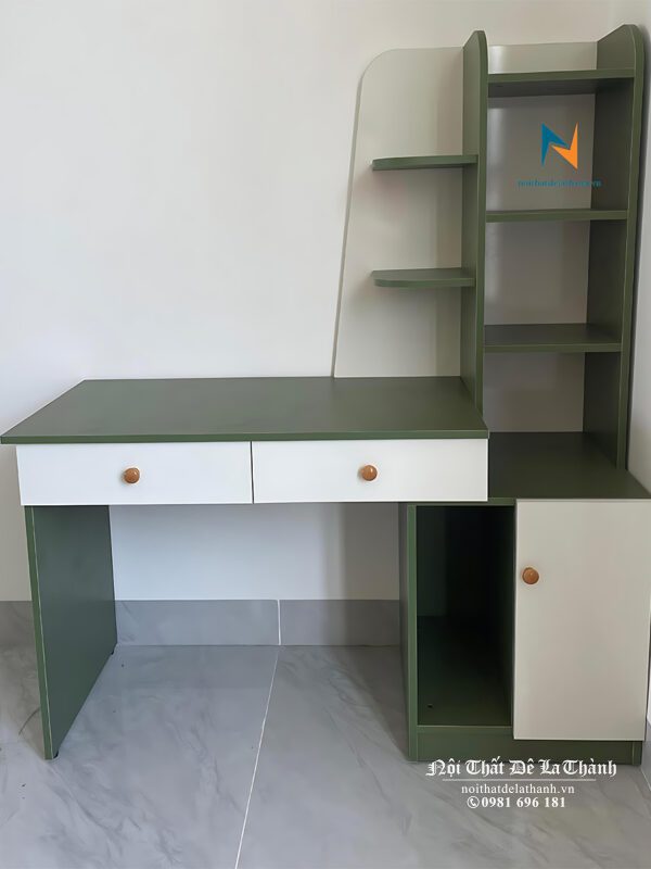 Bàn học hình ngựa dành cho bé trai, phối màu xanh và trắng, bàn học liền giá sách