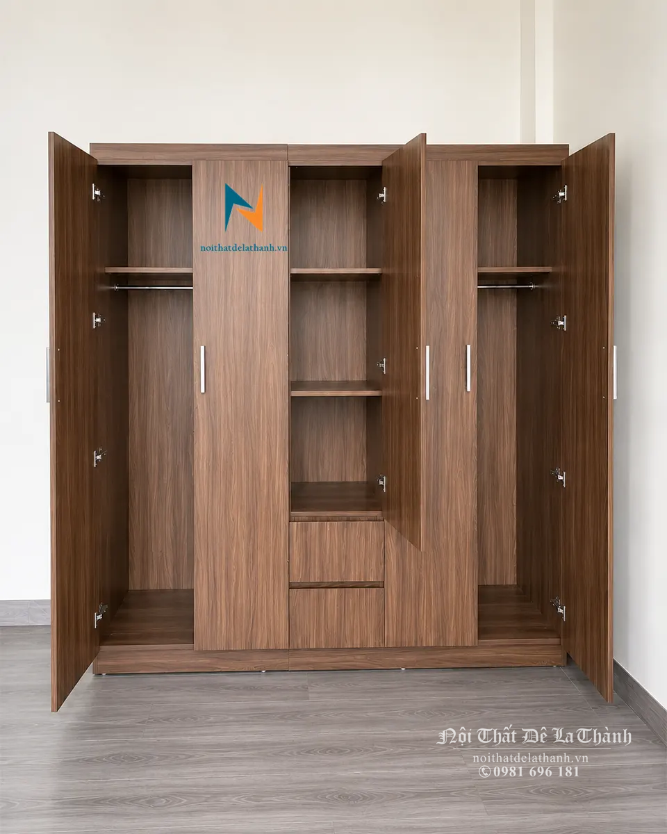Thiết kế bên trong chiếc tủ màu óc chó giá rẻ 2mx2m với 2 khoang treo đồ, các ngăn để quần áo gấp và 2 ngăn kéo bên dưới rất tiện dụng
