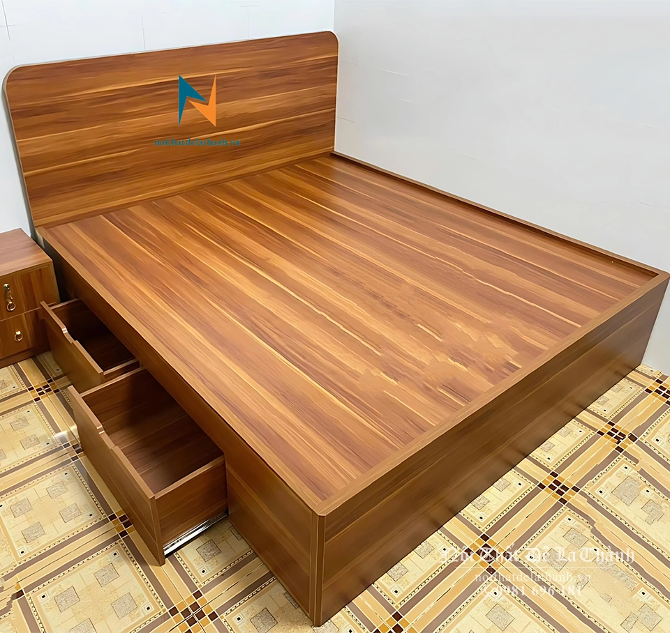 Chiếc giường phân khúc giá rẻ, kích thước 1m4, gỗ ép, thiết kế theo phong cách đơn giản, hiện đại