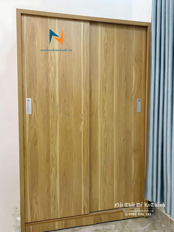 Chiếc tủ 2 cánh lùa phân khúc giá rẻ dành cho không gian hẹp, phù hợp với sinh viên, các phòng trọ, chung cư mini