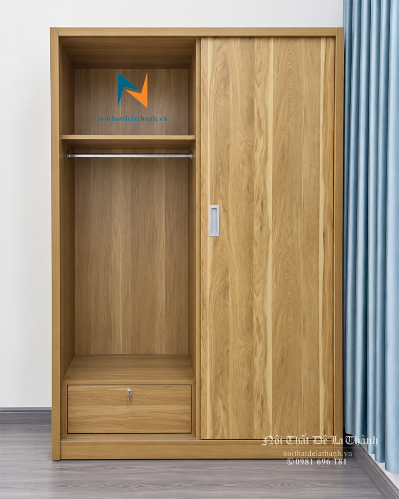 Thiết kế thực tế bên tong chiếc tủ 2 cánh lùa, gồm 2 khoang, 1 ngăn kéo, bên trên có đợt gác