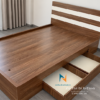 Giường gỗ 1m x 2m màu óc chó có 2 ngăn kéo và đầu giường sọc trắng