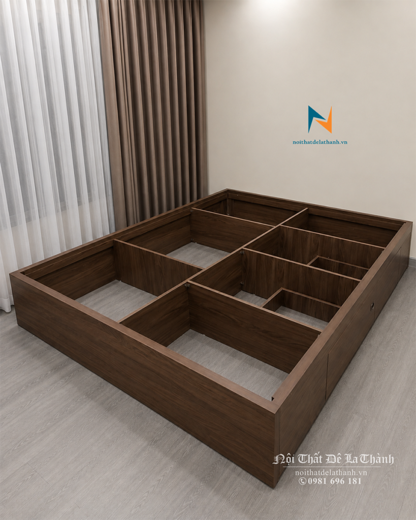 Thiết kế bên dưới chiếc giường ngủ gỗ công nghiệp giá rẻ 1m6x2m, không đầu cao, nó có thang dọc và thang ngang khiến chiếc giường rất khoẻ