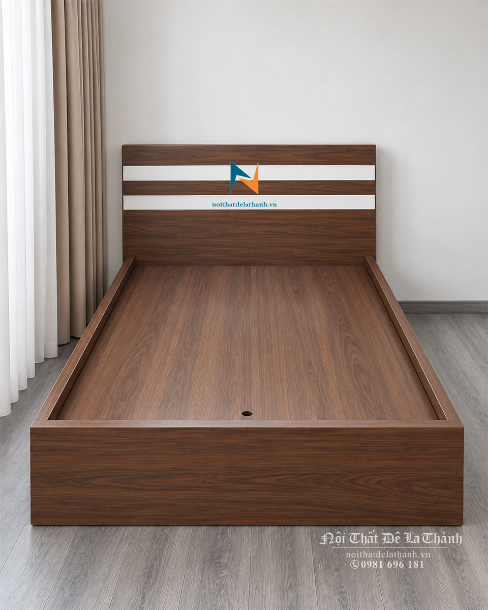 Chiếc giường đơn giá rẻ 1m2x2m (có tuỳ chọn 1m2x1m9), làm bằng chất liệu gỗ mdf, màu óc chó, đầu có 2 chỉ trắng rất đẹp